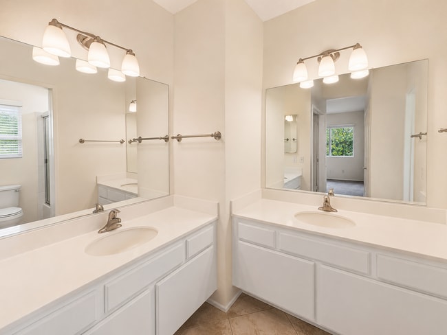 Building Photo - North Pomona Townhome with Private Patio and Community Pool!
