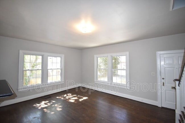 Building Photo - 308 Hinsdale Ave