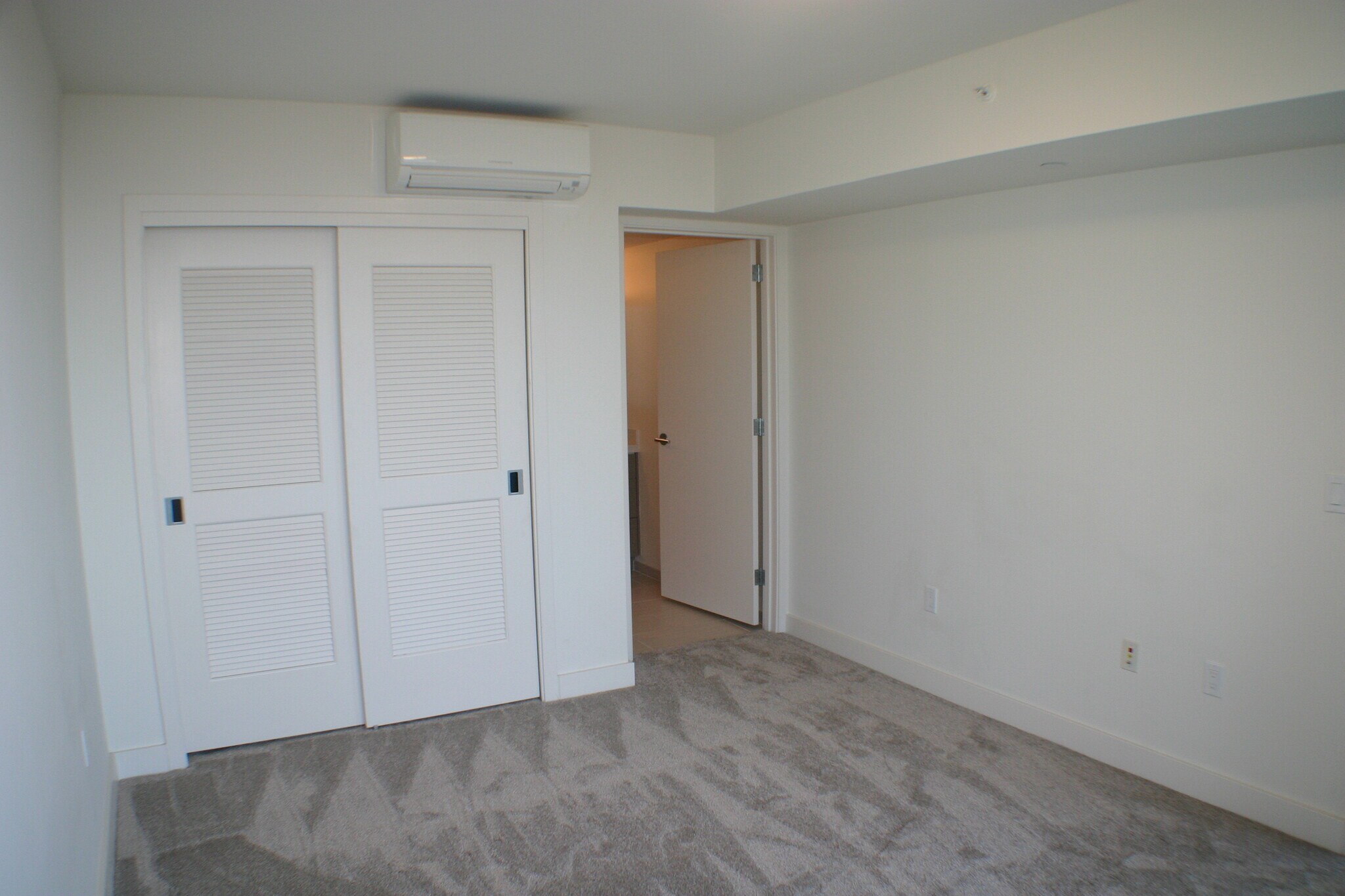 Building Photo - 600 Ala Moana Blvd
