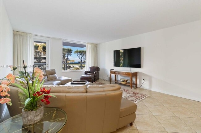 Building Photo - 3450 S Ocean Blvd
