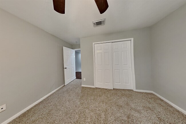 Building Photo - 16418 Wellers Way