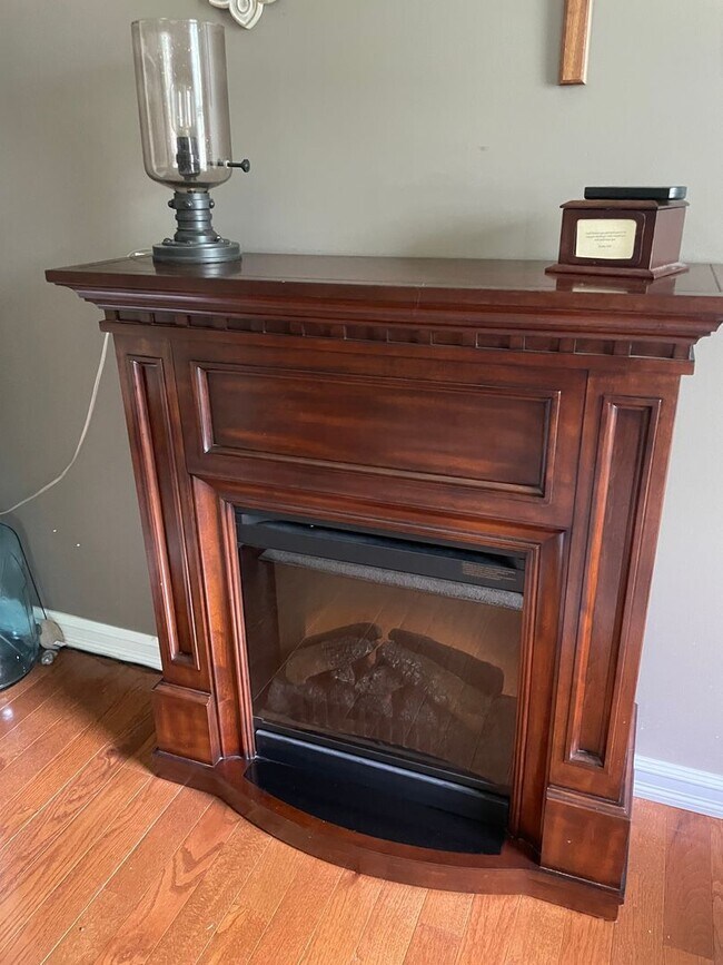 Building Photo - PRE-LEASING - Fully Furnished 6mo Short Term Rental in Ozark