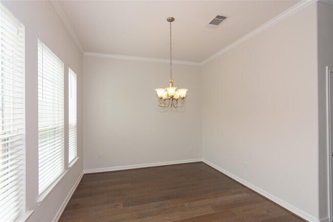 Building Photo - 12205 Terraza Cir