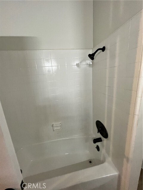 Building Photo - 2007 Huntington Ln