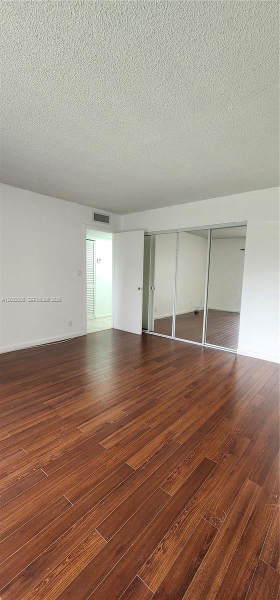 Building Photo - 500 NE 2nd St