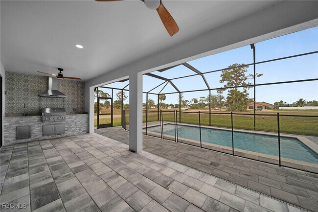 Building Photo - 1201 SW 8th Pl