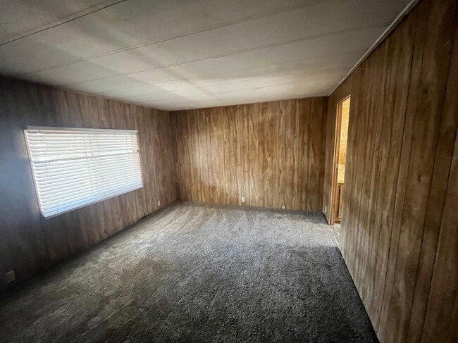 Building Photo - 5711 Columbia Way