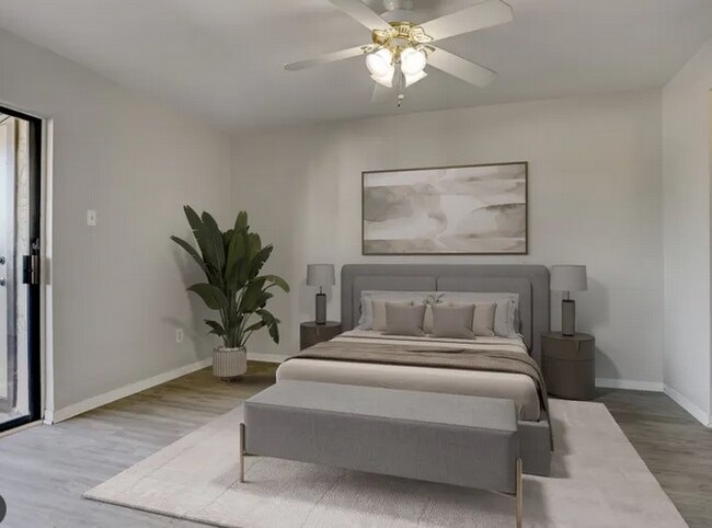 Building Photo - 3015 Walnut Bend Ln