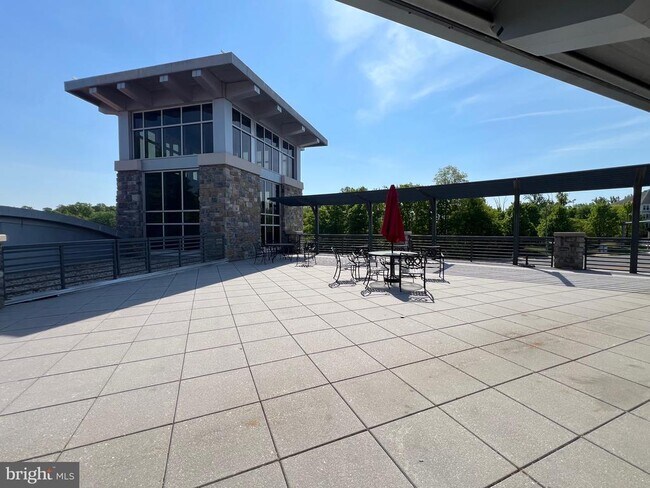 Building Photo - 14878 Potomac Branch Dr