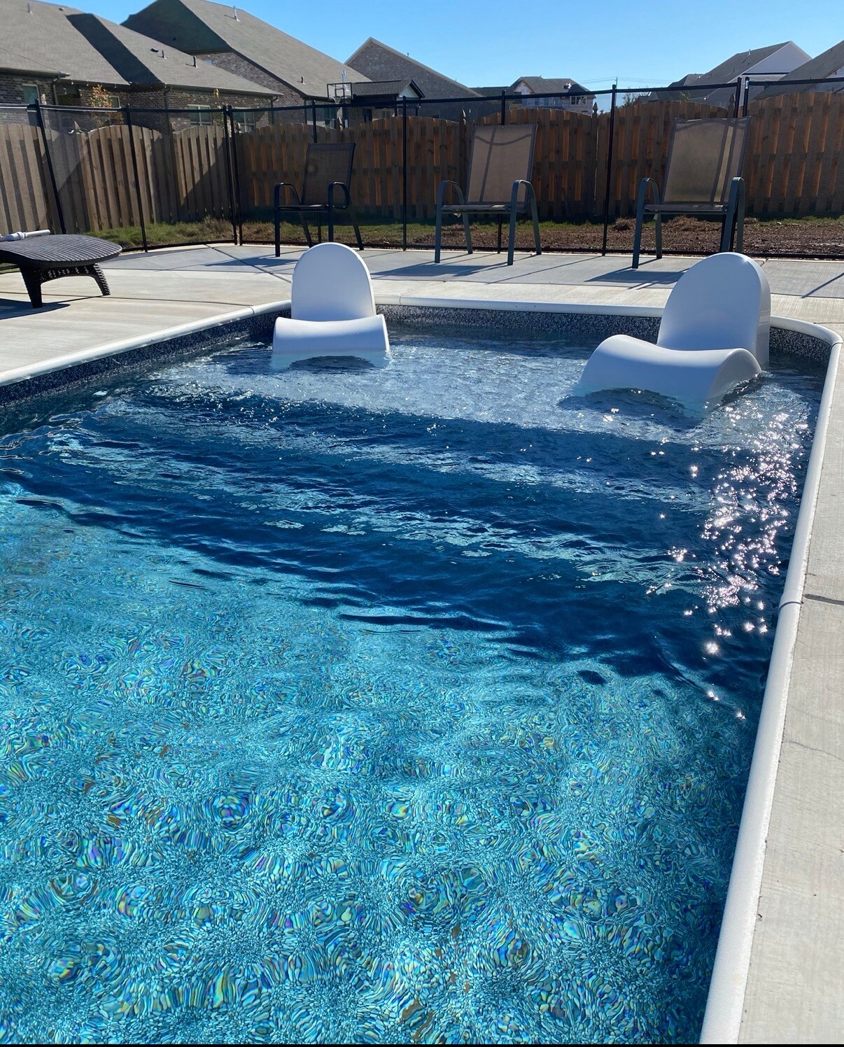 10x20 heated pool with tanning ledge and safety fence - 110 Citation Dr