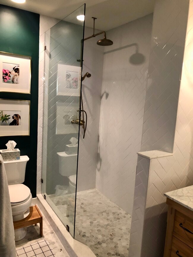 Bathroom - 2112 Morris Ave