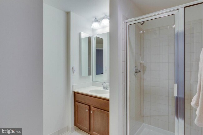 Building Photo - Charming 3BR Townhome in Aldie