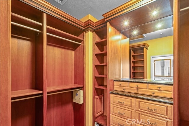 Building Photo - 5356 Charlotta Dr