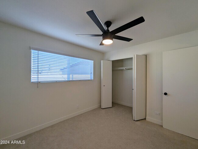 Building Photo - 121 N Flint Cir
