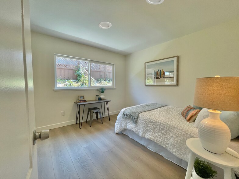 Furniture for reference only. - 6524 Myra Ave