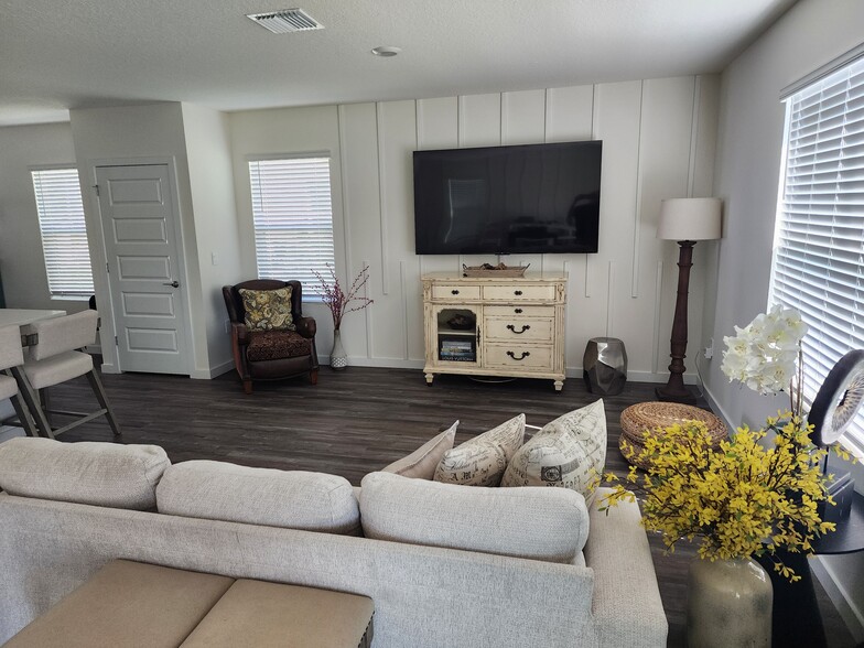 Living Room - 17020 Barnwood Pl