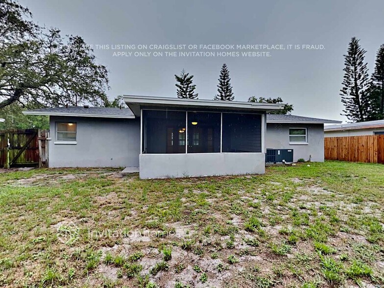 Building Photo - 1071 Nolan Dr S
