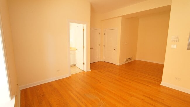 Interior Photo - 4715 N. Sheridan LLC