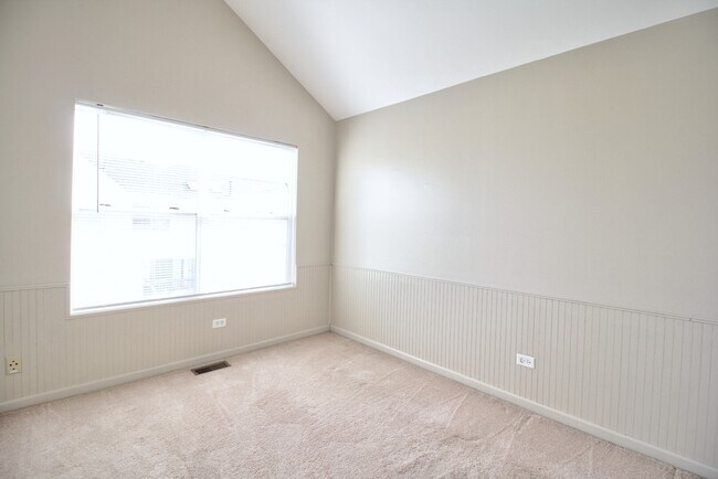 Building Photo - 16472 Teton Dr