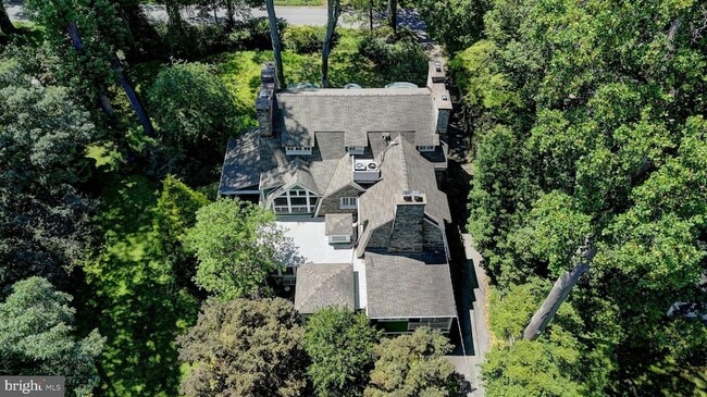 Building Photo - 217 Glenn Rd