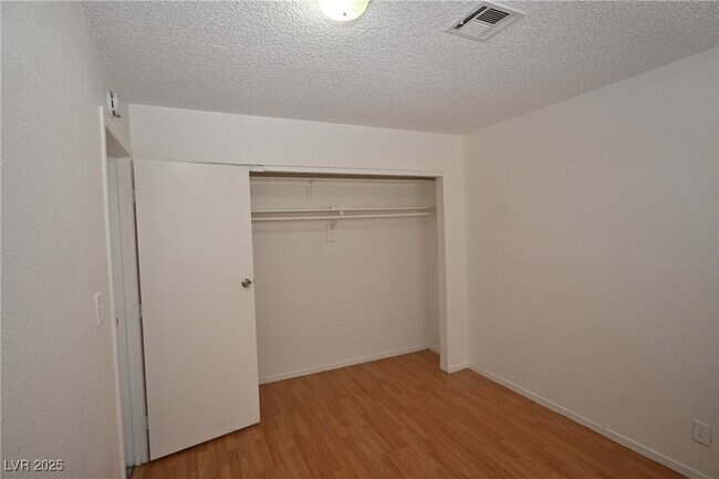 Building Photo - 2301 Stewart Ave