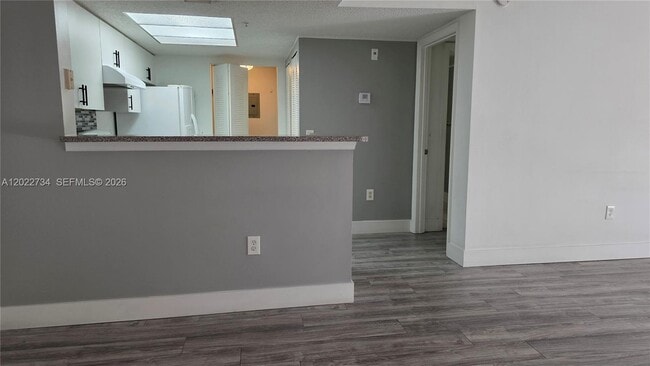 Building Photo - 5011 Wiles Rd