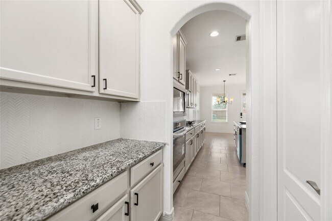 Building Photo - 2923 Golden Honey Ln