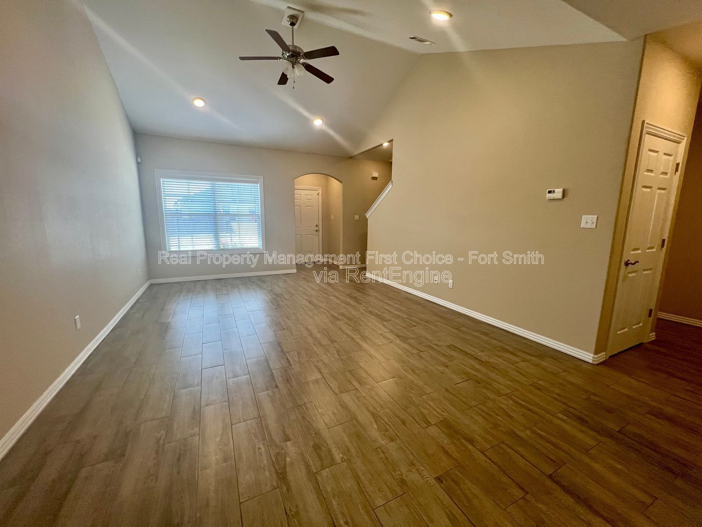 Building Photo - 9905 Landry Dr