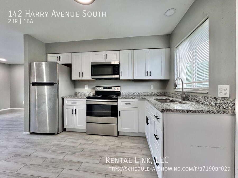 Building Photo - 142 Harry Ave S