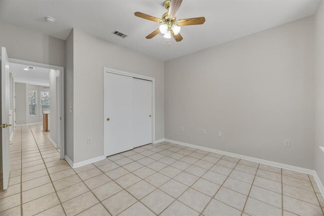 Building Photo - 121 Coreopsis Way