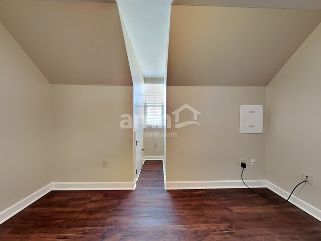 Building Photo - 4799 Eagle Path