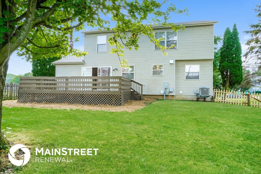 Building Photo - 8492 Kingsley Dr