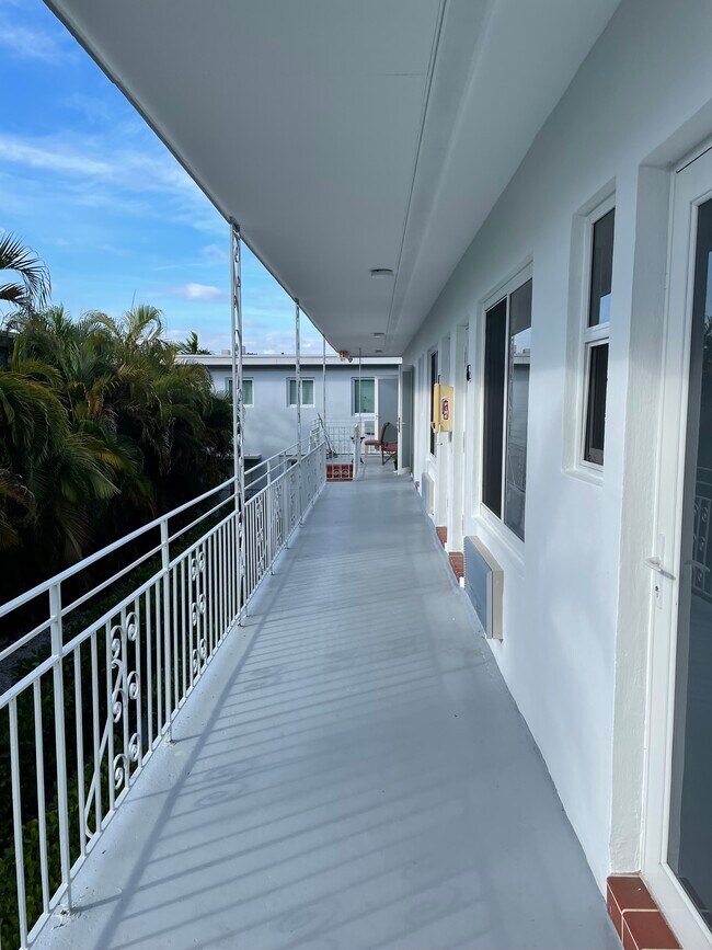 Building Photo - 535 73rd St