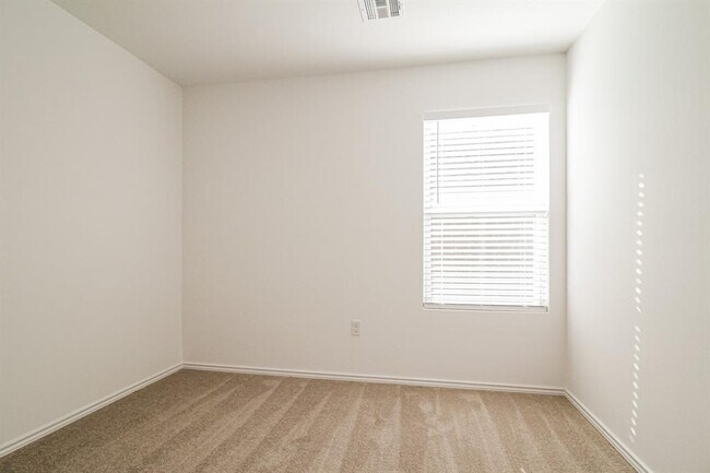 Building Photo - 1833 Rock Elm Dr