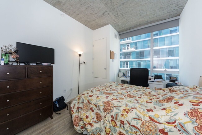 Building Photo - 1345 S Wabash Ave