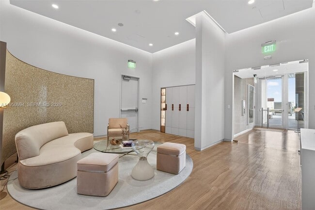 Building Photo - 5775 Collins Ave