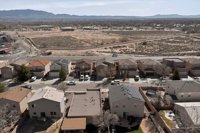 Building Photo - 8300 Bluffs Edge Pl NW