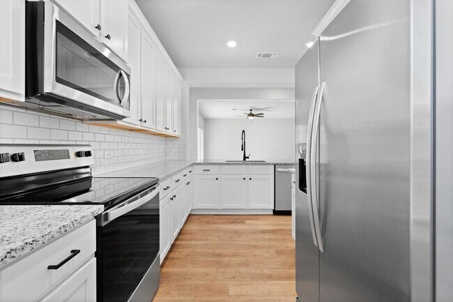 Building Photo - 9317 Gladsome Path