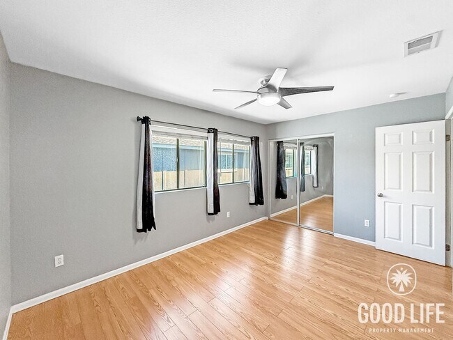 Building Photo - Charming 2BR / 1.5BA condo with 2-Car Garage in Imperial Beach
