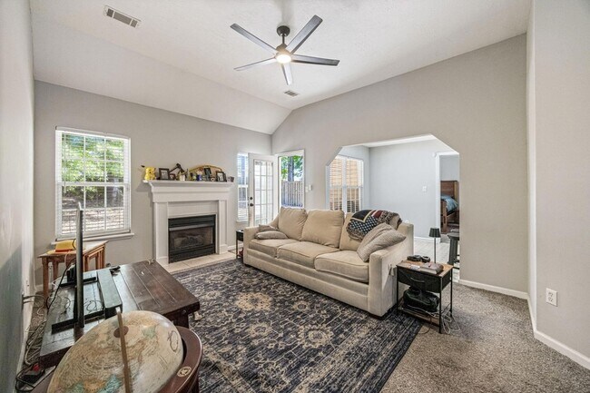 Building Photo - 2056 Sylvan Lake Dr