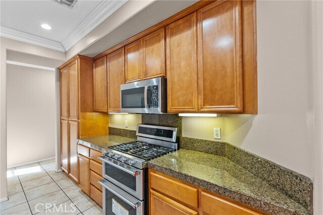 Building Photo - 9447 Hendrix Ln