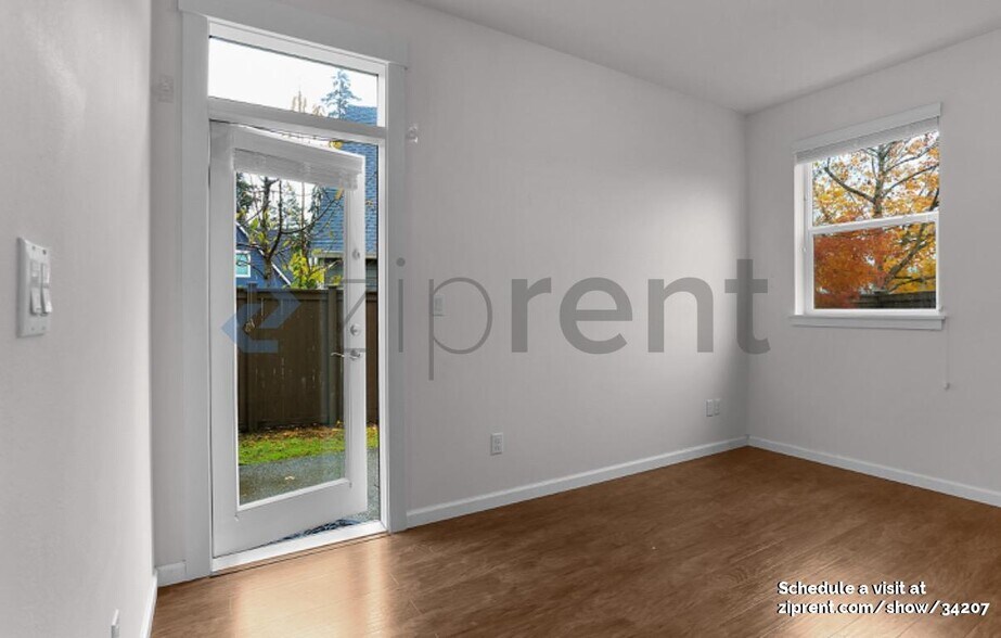 Building Photo - 18329 43rd Dr SE