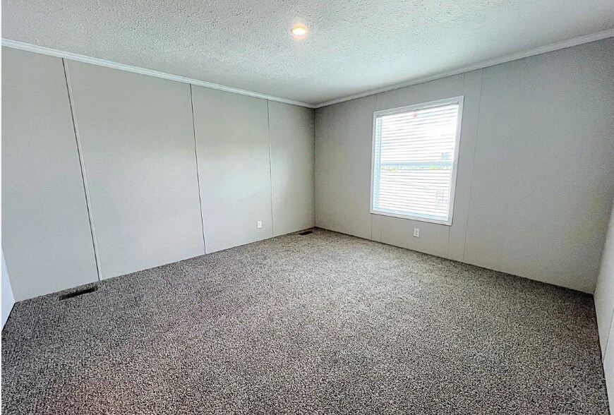 Building Photo - 6550 S Kimberly Dr