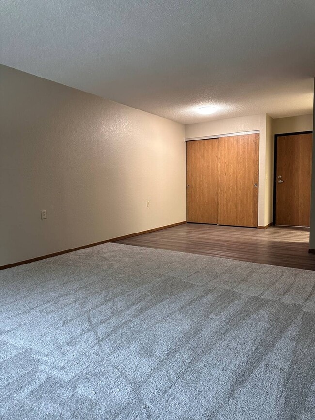 Building Photo - BR Properties