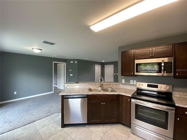 Building Photo - 4004 SW 138th Pl