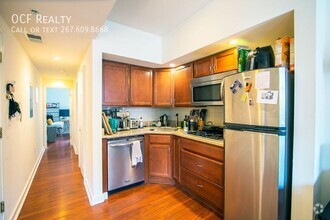 Building Photo - Lombard Street One Bedroom Apartment