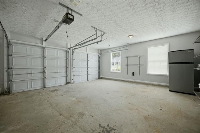 Building Photo - 1002 Pine Isle Ct