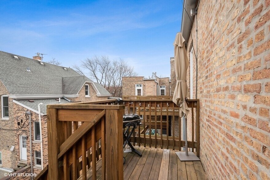 Building Photo - 660 W Wayman St