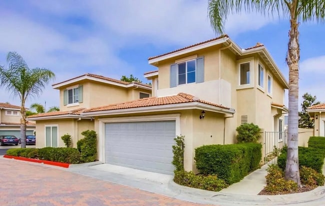 Building Photo - 11667 Compass Point Dr N
