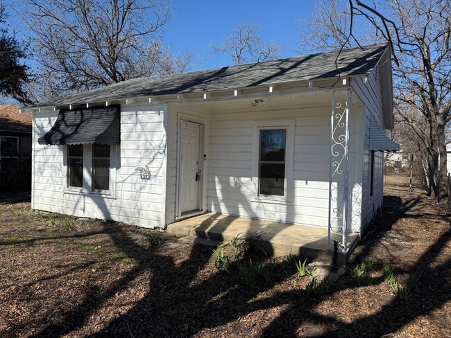 Building Photo - 8112 Melrose Ct W